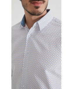1506201-05 Chemise coupe droite à motifs - Blanc