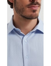 T60-06 Chemise piqué bleu ciel slim fit