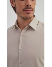 YE-284 Chemise unie coupe confort - Beige