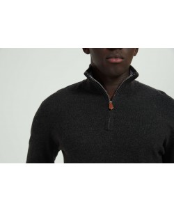 YE-6738-105 High zip neck black vintage jumper