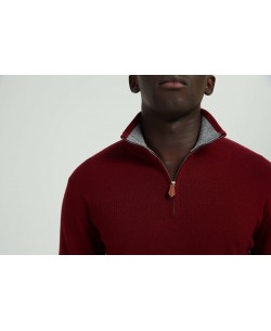 YE-6738-114 High zip neck burgundy jumper