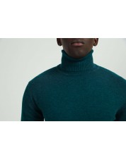 YE-6741-106 Sapin green turtle neck jumpers