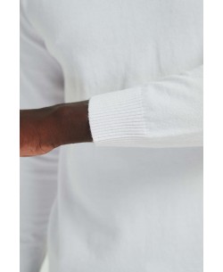 YE-6741-122 White turtle neck jumpers
