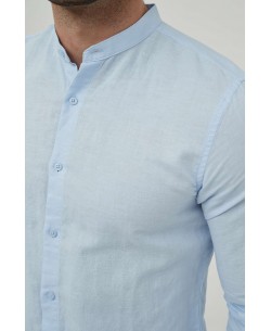 LIN-60-02 Chemise bleu ciel col mao en lin coupe ajustée