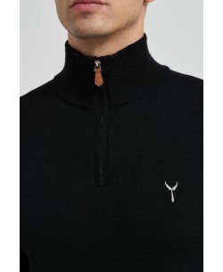 YE-6738-83 High zip neck black jumper with logo