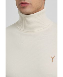 YE-6741-80 Ivory turtle neck jumpers with logo
