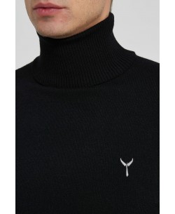 YE-6741-83 Black turtle neck jumpers with logo