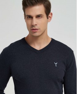 YE-6745-82 V-neck navy blue vintage jumper with logo