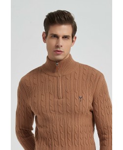 YE-6852-78 Cable knit high zip neck camel jumper with logo