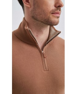 YE-6738-138 High zip neck camel jumper